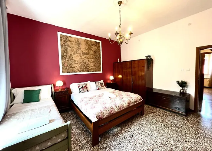 S Marco Full アパート *